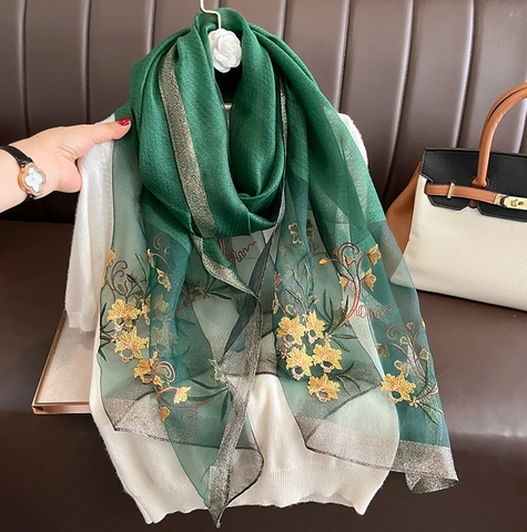 Sciarpa In Raso E Lana Con Ricamo Floreale E Bordo Metallico Elegante Scialle Leggero E Trasparente Per Donna