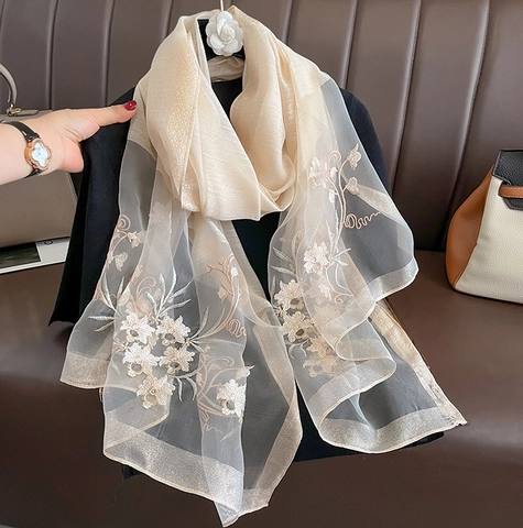 Sciarpa In Raso E Lana Con Ricamo Floreale E Bordo Metallico Elegante Scialle Leggero E Trasparente Per Donna