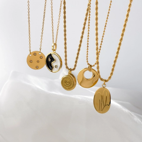 Titanstahl Halskette Runde Platte Stern Zirkon Emaille Yin Yang Blumen Anhänger Vergoldet Minimalistischer Schmuck Damen