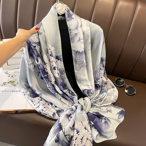 Großer Blumenschal Aus Satinnimitat Satin Mit Pfingstrosendruck Als Sonnenschutz Strandtuch Eleganter Schultertuch Für Damen