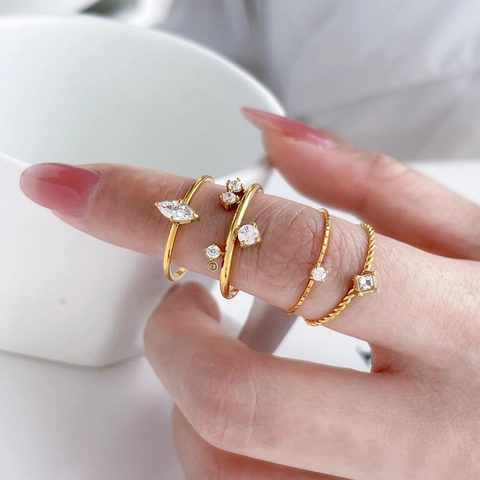 Minimalistische Zirkon Ringe Für Frauen Edelstahl 18K Vergoldet Dünn Stapelbar Geometrischer Fingerschmuck Chic Elegant