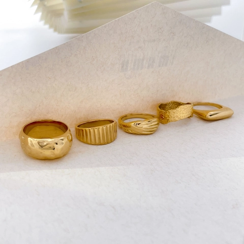 Vintage Vergoldeter Edelstahl Ring Meteorit Gehämmert Gerippte Textur Geometrischer Schmuck Für Damen