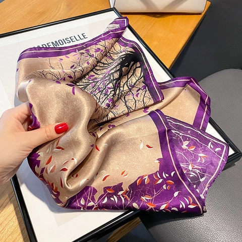 Quadratischer Schal Aus MaulbeerSatin Eleganter Baumzweig Blattdruck Satin Halskerze Für Damen Glatte Kopfbedeckung