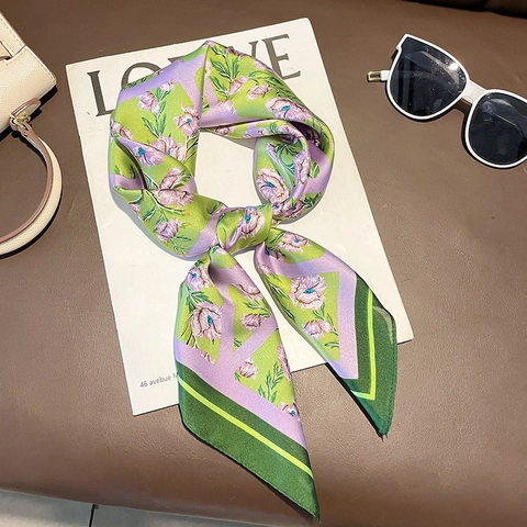 Foulard Quadrato Elegante In Raso Con Stampa Floreale Per Ufficio Professionale Accessorio Per Capelli Di Moda Elegante