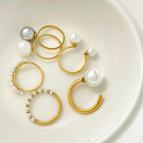 Bague Ouverte En Perle D'eau Douce Acier Titane Ajustable Bijoux De Doigt Vintage Élégants Pour Femmes