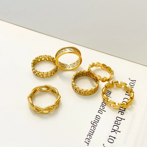 Damen Edelstahl Ringe Vergoldet Hohl Herz Geometrisch Geflochten Vintage Minimalistisch Schmuck Mode Accessoire Elegant