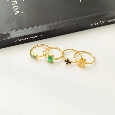 Anello Acciaio Titanio Vintage Placcato Oro 18K Zirconia Verde Rettangolo Croce Nera Gioielli Geometrici Impilabili Donne