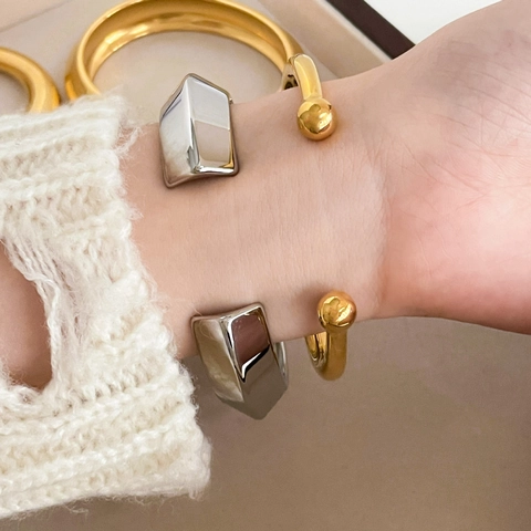 Minimalist Geometric Hollow Cuff Bangle 18K Gold Plated Titanium Steel Thick Circular Arc Open Bracelet For Women
