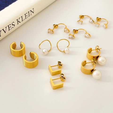 Pendientes Minimalistas de Acero de Titanio Chapados en Oro Con Circonia Perla Geométricos de Lágrima para Mujer