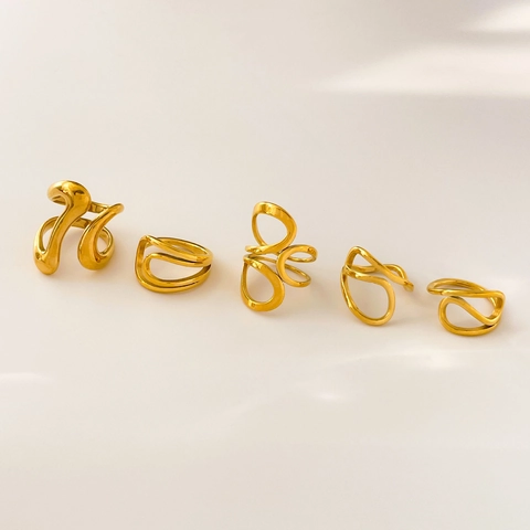 Geometrischer Geschwungener Wellenring 18K Vergoldeter Titanstahl Organische Linie Flüssigmetall Minimalistischer Schmuck Damen