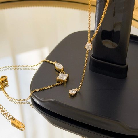 Elegante Collana In Acciaio Inossidabile Placcato Oro Con Pendente In Zircone Geometrico A Goccia Gioielli Minimalisti
