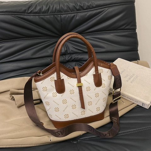 Vintage Monogram Bucket Bag Printed PU Leather Canvas Handbag Large Capacity Wide Strap Crossbody Bag For Women