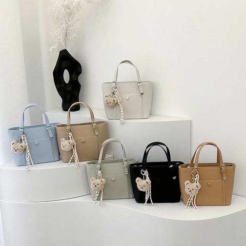 Bolso Bandolera De Cubo Para Mujer Cuero PU Patrón Lichi Bolso De Mano Para Viaje Con Correa Ajustable Y Colgante De Oso