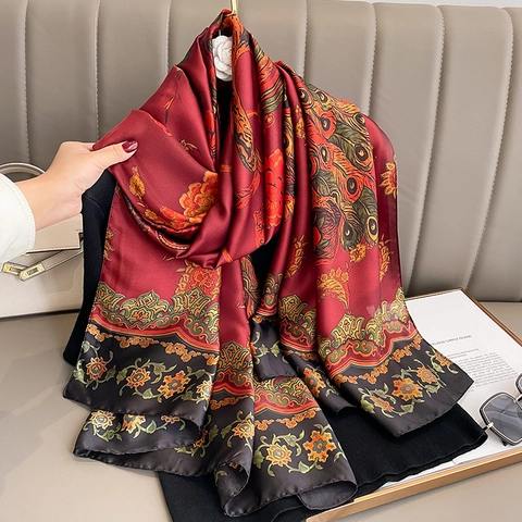 Retro Chinese Stijl Bedrukte Sjaal Voor Dames Feniks Pauw Patroon Satijnen Afwerking Polyester Lange Sjaal
