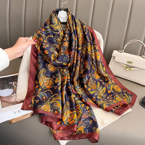 Grande Sciarpa Scialle Stampa Paisley Raso Sintetica Satin Vintage Bohemien Protezione Solare Viaggio Avvolgente Elegante