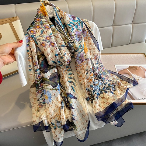 Écharpe Châle À Imprimé Fleuri Pour Femmes Gaze Douce Légère Protection Solaire Élégante Grande Foulard Motif Monogramme Style Français