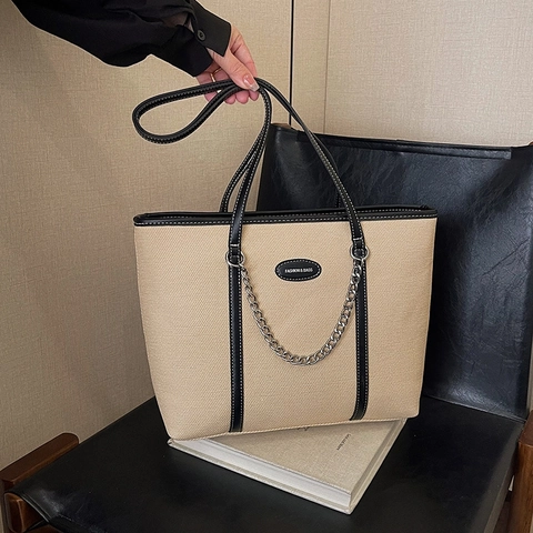 Women Large Capacity PU Leather Tote Bag With Metal Chain Decoration Contrasting Stitching Zipper Shoulder Bag For Commute Daily