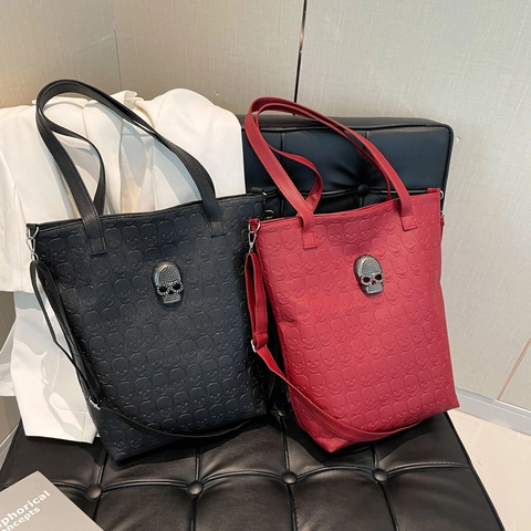 Skull Embossed Tote Bag PU Leather Gothic Punk Shoulder Handbag With Rhinestone Metal Charm For Women Large Capacity