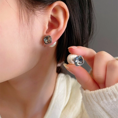 French Double Sided Artificial Pearl Stud Earrings For Women Alloy Zirconia Square Geometric Earrings Wedding Party Elegant Jewelry Gift