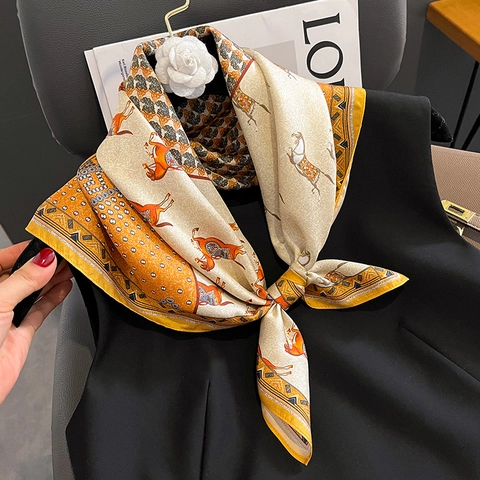 Foulard Quadrato In Raso Di Gelso Twill Stampato Motivo Cavallo Vintage Sciarpa Elegante Per Donna Accessori Di Moda
