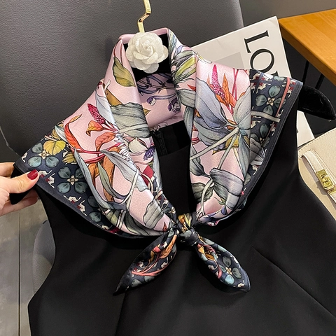 Elegant Mulberry Silk Square Scarf For Women Retro Botanical Floral Print Satin Neck Scarf Soft Lightweight Fashion Hair Wrap Accessory