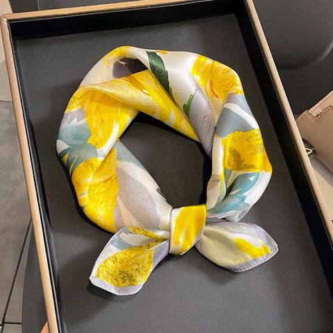 Elegant 100% Mulberry Silk Square Scarf For Women Vintage Floral Oil Painting Print Silk Neckerchief Silk Shawl Gift