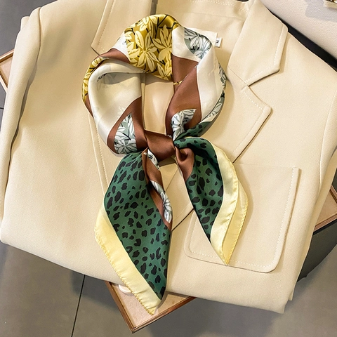 Elegante Foulard Quadrato In Satin Con Stampa Leopardata E Floreale Per Donna Accessorio Moda Ufficio