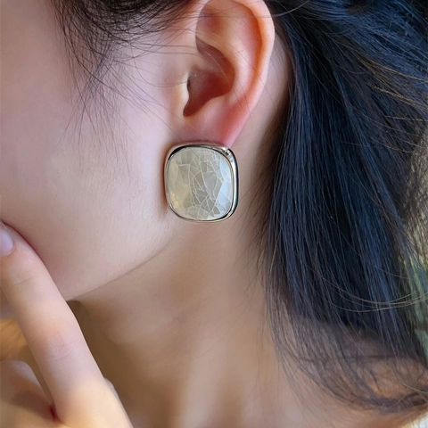 Vintage Mother Of Artificial Pearl Geometric Stud Earrings With 925 Sterling Silver Earring Post Elegant Retro French Style