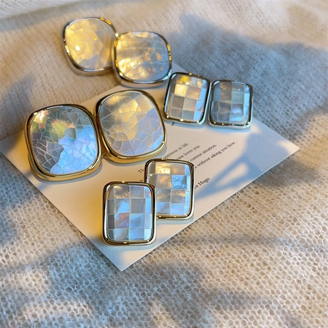 Vintage Mother Of Artificial Pearl Geometric Stud Earrings With 925 Sterling Silver Earring Post Elegant Retro French Style