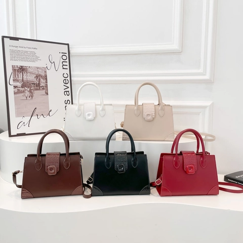 Women Crossbody Bag PU Leather Crocodile Pattern Square Handbag With Adjustable Strap Vintage Elegant Daily Work