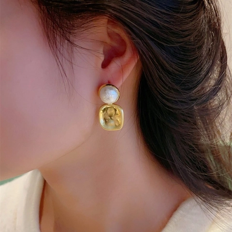 Orecchini A Lobo Geometrici Quadrati In Metallo Martellato Con Perla Artificial E Perno In Argento Sterling 925 Stile Retrò Francese