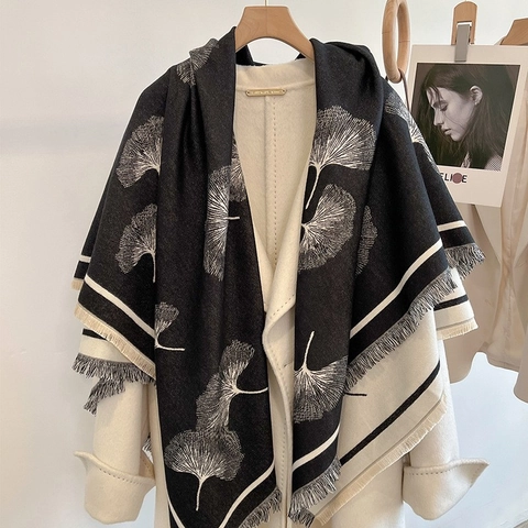 Sciarpa Invernale da Donna con Motivo Foglie di Ginkgo Calda Scialle con Nappe Reversibile Doppio Lato Minimalista