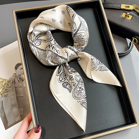 Satijnn Vierkante Sjaal Van MoerbeiSatijn Vintage Paisley Print Elegante Damessjaal Mode Accessoires