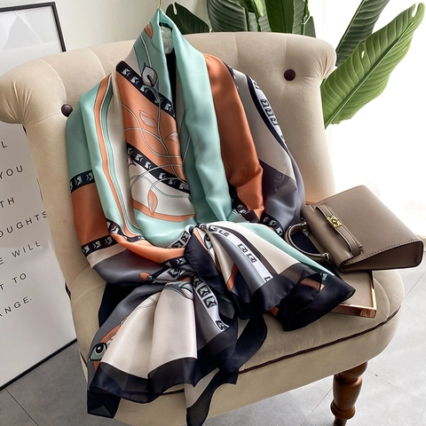 Grande Sciarpa Di Raso Satin Da Donna Patchwork Stampa Floreale Geometrica Morbida Liscia Scialle Da Spiaggia Moda Elegante