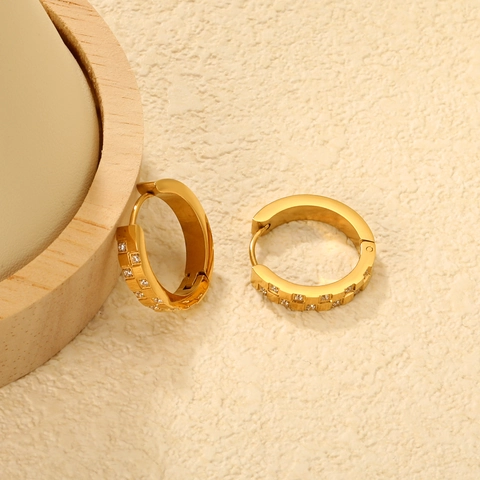 Orecchini A Cerchio Acciaio Inossidabile Placcato Oro Scacchiera Geometrico Zirconia Huggie Gioielli Donna Uomo