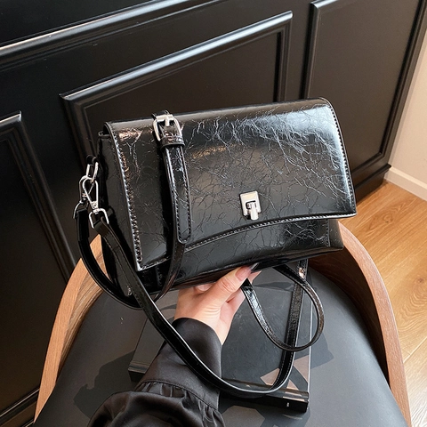 Women Crinkled Oil Wax PU Leather Crossbody Bag Silver Metal Lock Flip Square Shoulder Bag Retro Fashion Purse