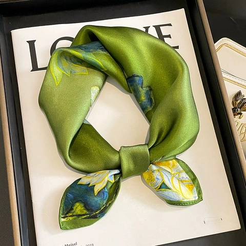 Luxury Mulberry Silk Square Scarf Women Fashion Printed Lotus Flower Bird Pattern Silk Neck Scarf Warm Decorative Head Wrap