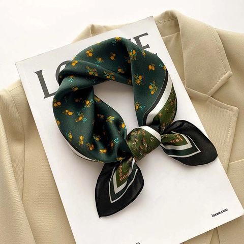 Foulard Quadrato in Seta di Gelso con Stampa Pittura a Olio Vintage Francese Motivo Floreale Elegante Sciarpa da Collo Moda Donna