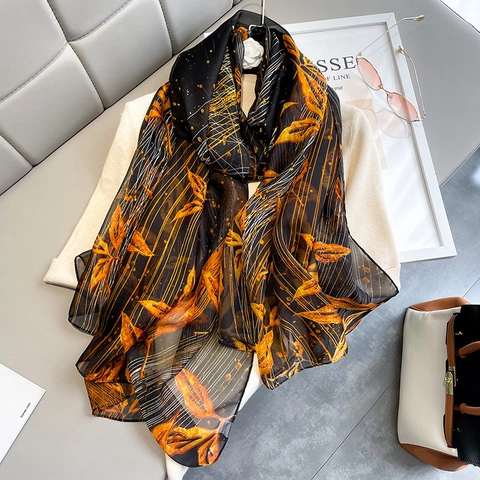 Sciarpa Scialle Grande E Lunga Da Donna In Raso Sintetica Con Stampa Astratta Di Foglie Leggera Ed Elegante