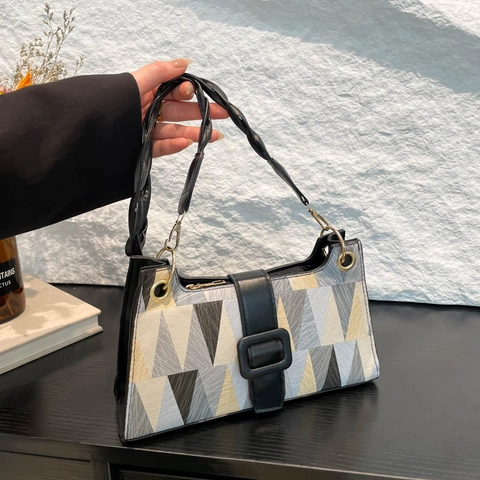Geometrische Patchwork Unterachseltasche PU Leder Bunte Dreiecksmuster Geflochtener Riemen Nischen Design Schulter Umhängetasche