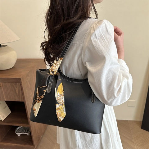 Vintage Dames PU Leren Tote Bag Met Decoratieve Satijnen Sjaal Grote Capaciteit Dagelijks Woon-werkverkeer Schoudertas