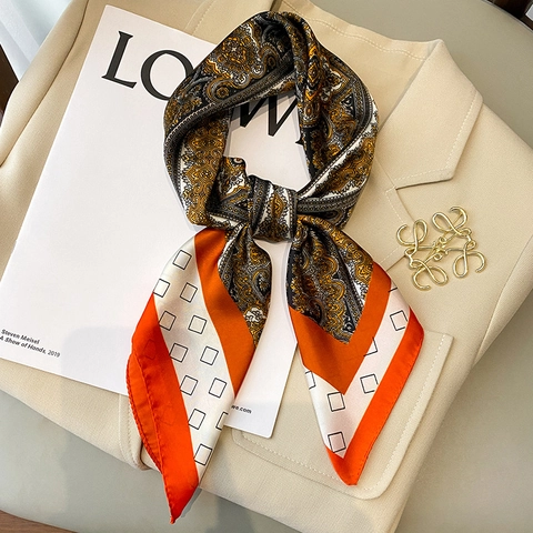 Women French Vintage Paisley Square Scarf Satin Feel Geometric Printed Hair Band Scarf Chic Sunscreen Shawl Fashion Neck Kerchief