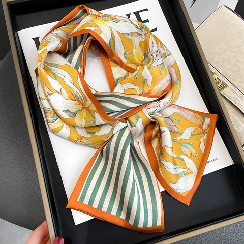 Sciarpa Stretta Donna Imitazione Raso Stampa Gigli Righe Verticali Foulard Moda Nastro Per Borsa Fascia Per Capelli Accessorio