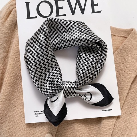 Elegant Mulberry Silk Square Scarf For Women Vintage Houndstooth Pattern Fashion Neckerchief Luxury Soft Silk Hair Head Band Scarf