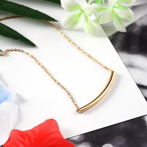 Collar Con Colgante De Barra De Tubo Curvo De Acero Inoxidable Minimalista Para Mujer Cadena De Clavícula Geométrica Joyería