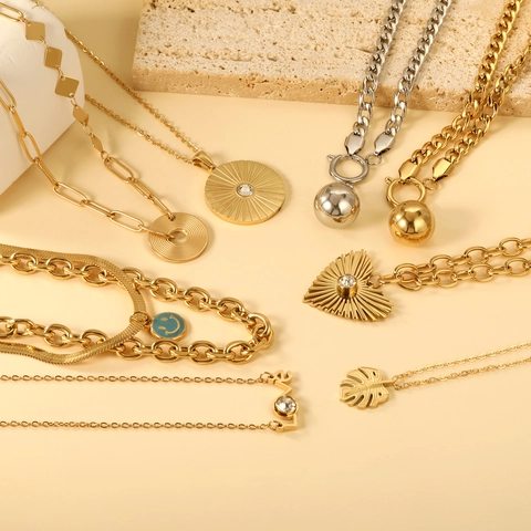 Stainless Steel Pendant Necklace For Women Gold Silver Plated Heart Monstera Leaf Round Zirconia Inlaid Jewelry