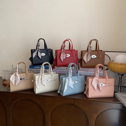 Women Lychee Grain PU Leather Handbag With Satin Scarf Rotating Metal Lock Vintage Crossbody Shoulder Bag