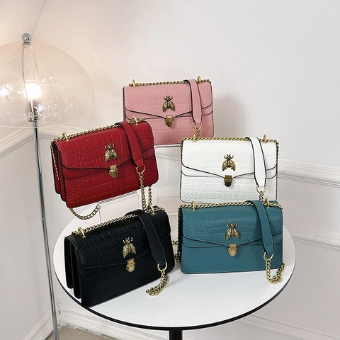 Women Vintage Crocodile Pattern Crossbody Bag Small Square PU Leather Shoulder Bag With Golden Bee Buckle Chain Strap