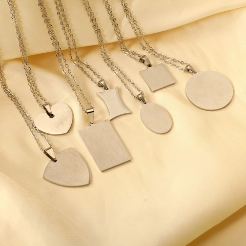 Stainless Steel Geometric Pendant Minimalist Blank Tag Heart Round Square Shape For Jewelry Making DIY Engraving Accessory