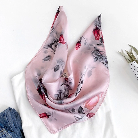 Foulard Quadrato In Raso Raso Di Gelso Stampa Floreale Rosa Rossa Elegante Collo Decorativo Professionale Moda Donna